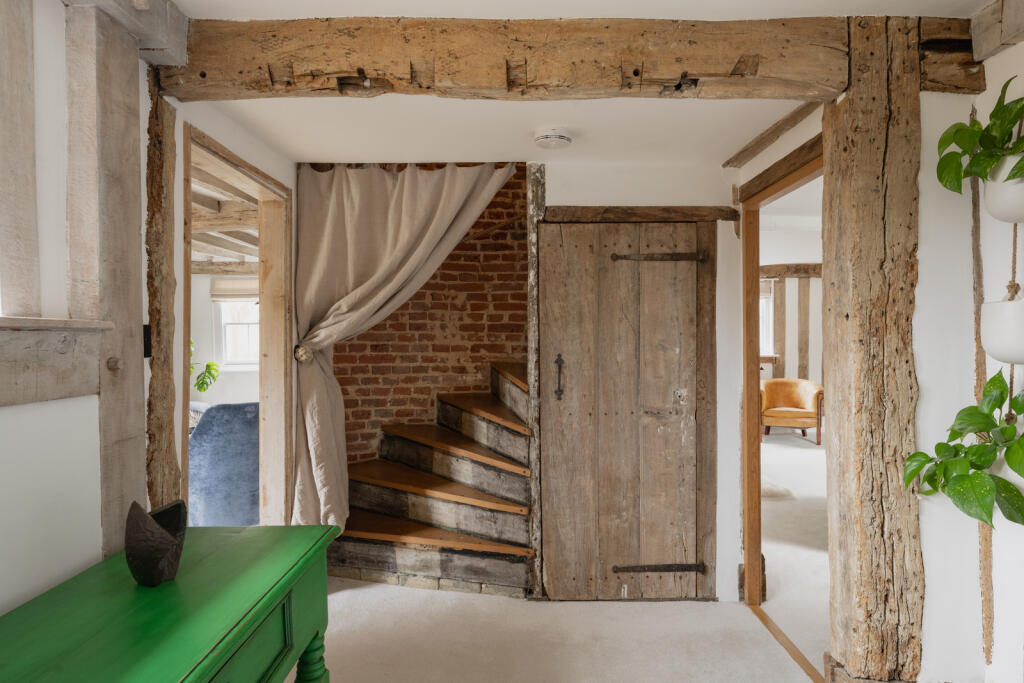 262784 - Nine Elms Farmhouse, Ringshall-22.jpg