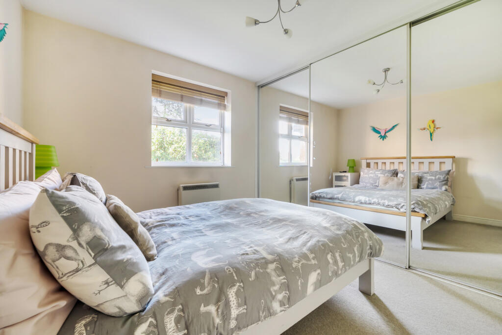 1363756-1-68f8ba6...