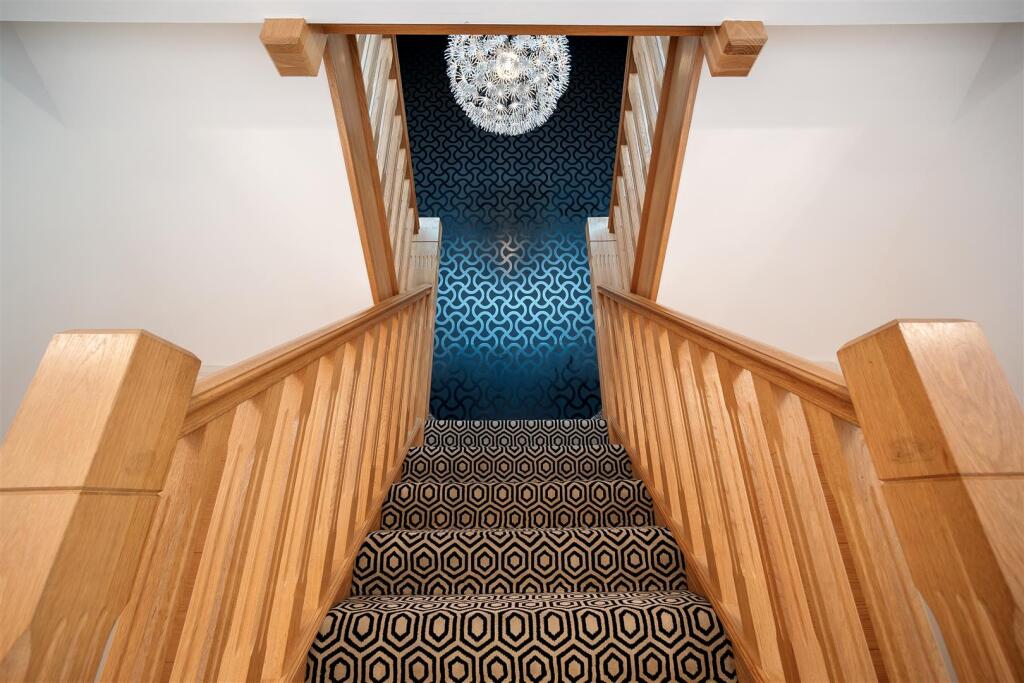 First Floor Galleried Landing