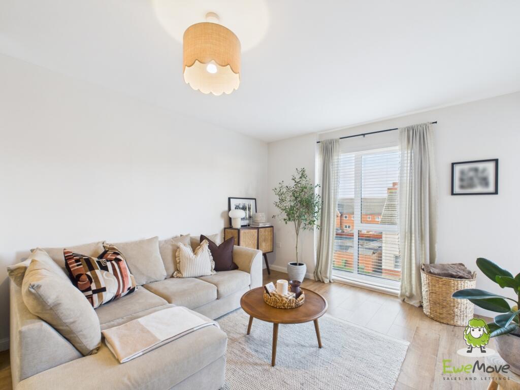 EweMove Estate Agents Basingstoke - Leander Court 