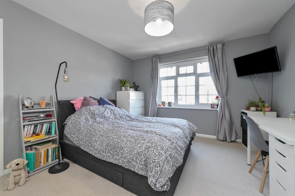 15BlackthornClose-51.jpg