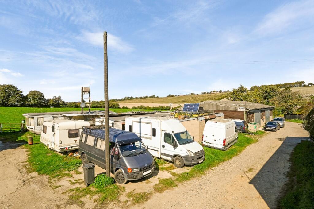 Lot 4