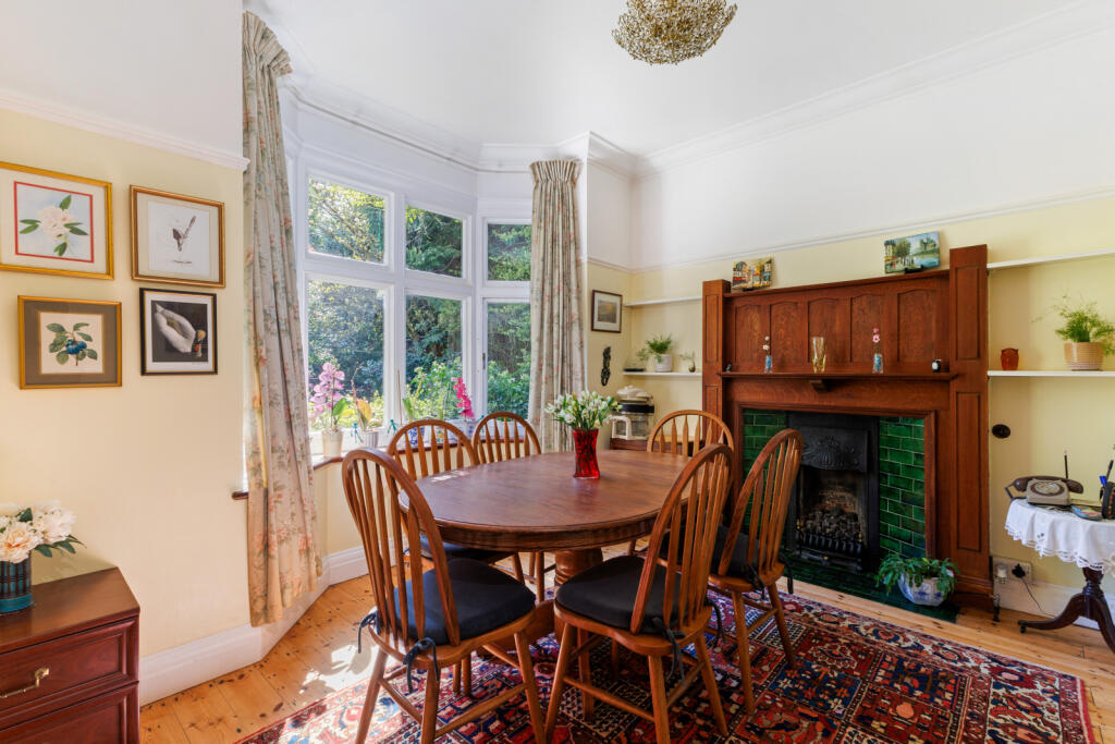 Breakfast Room 1