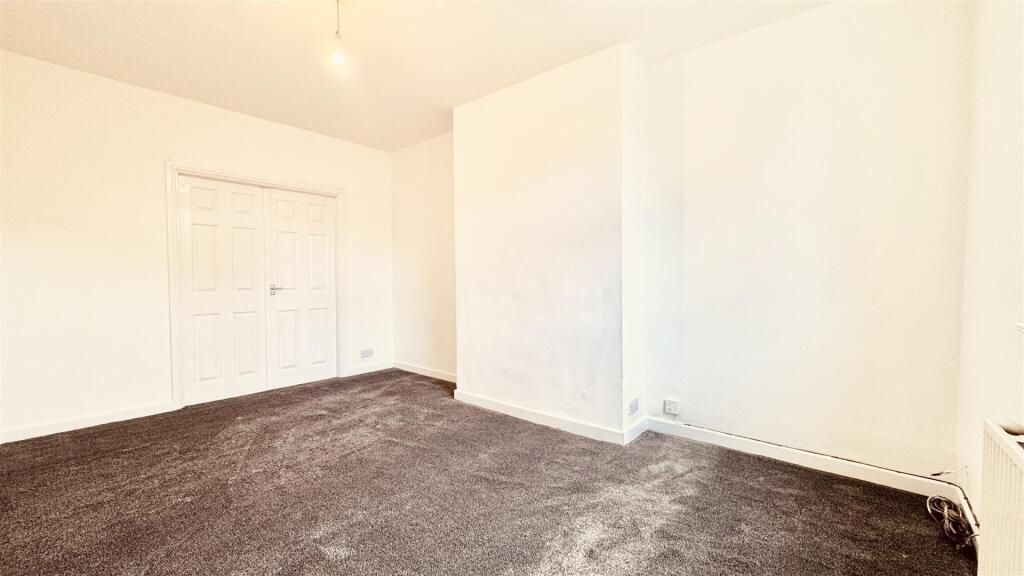 Lounge - Four.jpg
