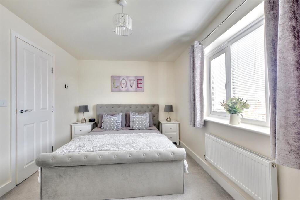 Bedroom One_2.jpeg