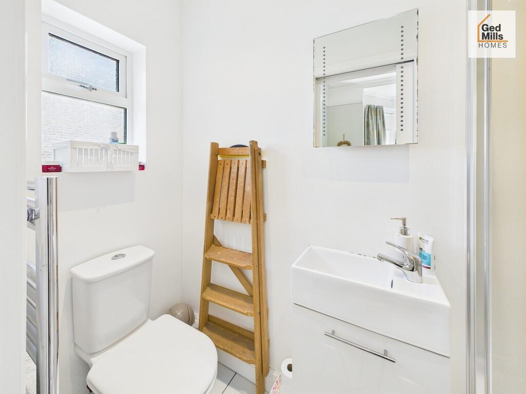 CAM04261G0-PR0064...