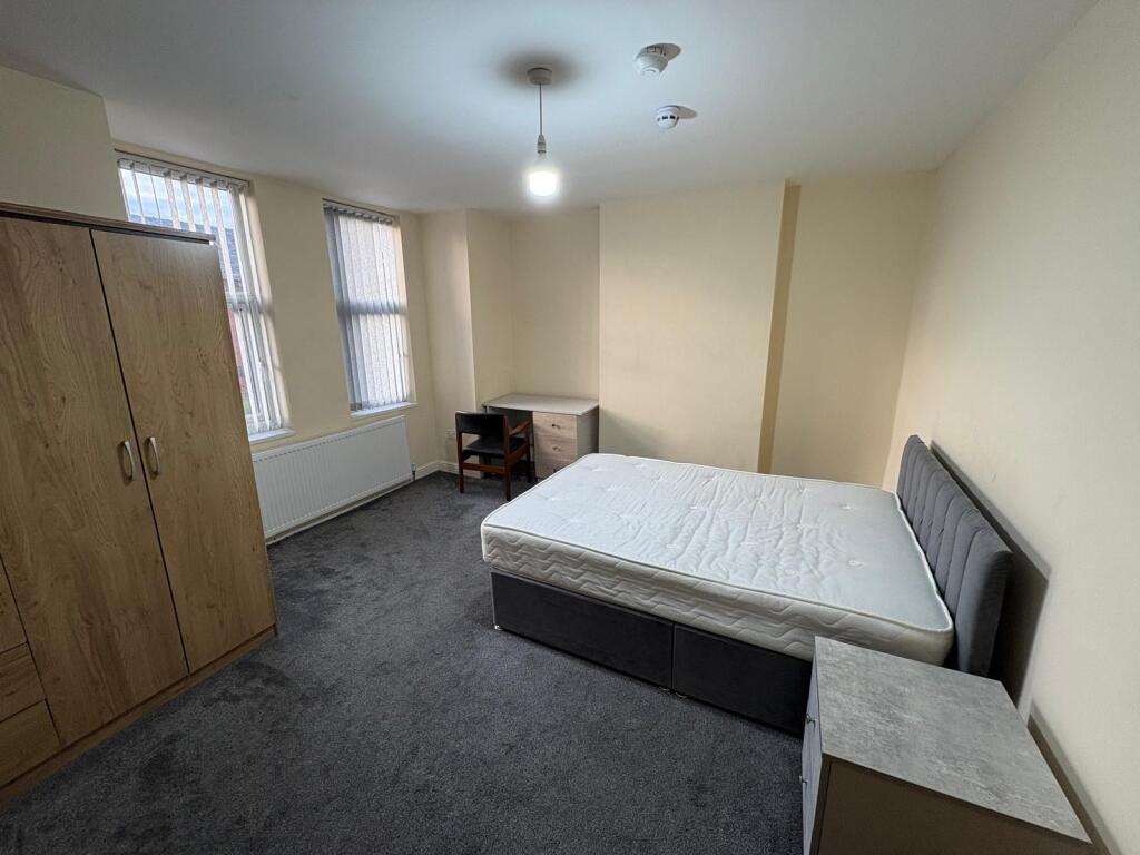 WhatsApp Image 2025-11-21 at 15.31.46 (7).jpeg