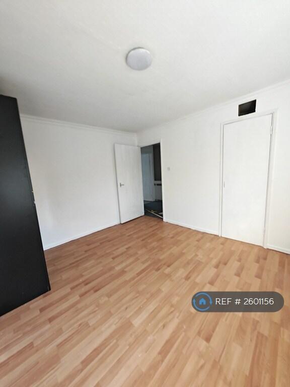 Master Bed Room 1