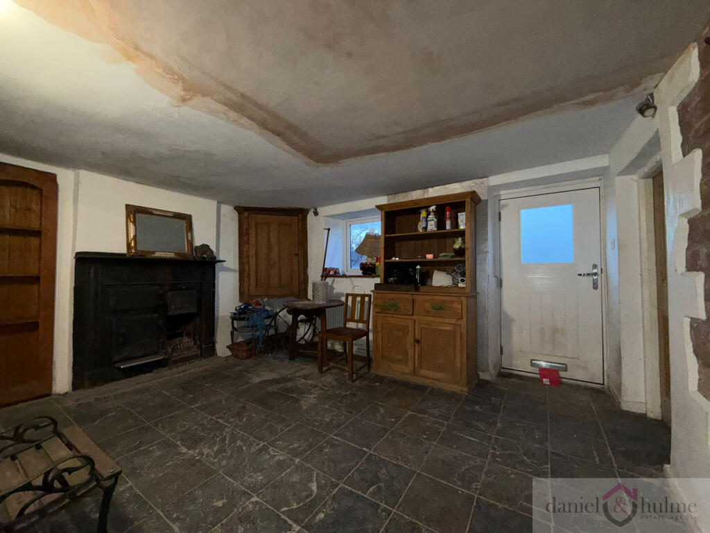 WhatsApp Image 2025-11-28 at 12.28.41 (1).jpeg