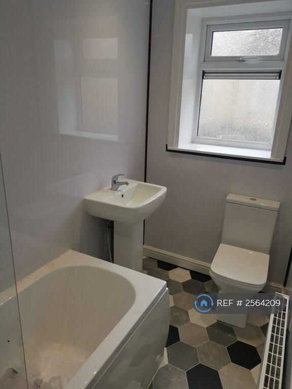 New 3 Piece Bathroom