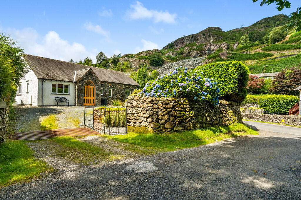 Thrang View and L...