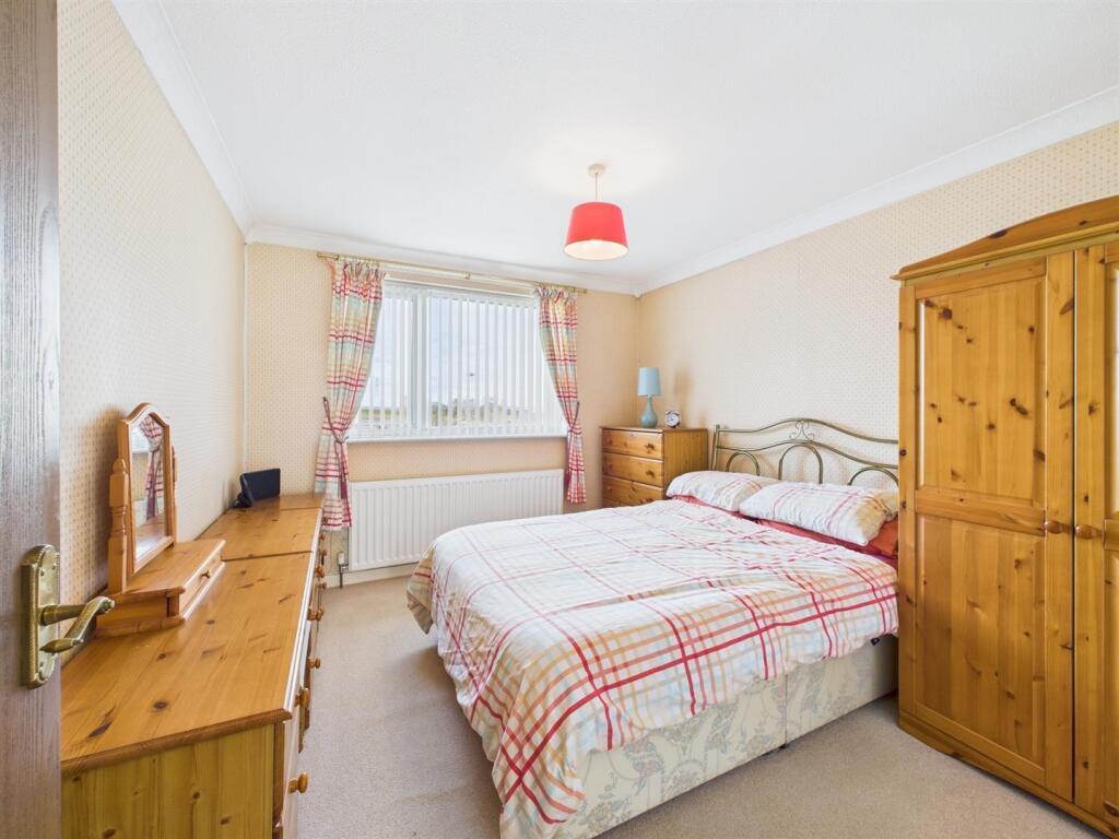 2 The Links Featherstone (13).jpg