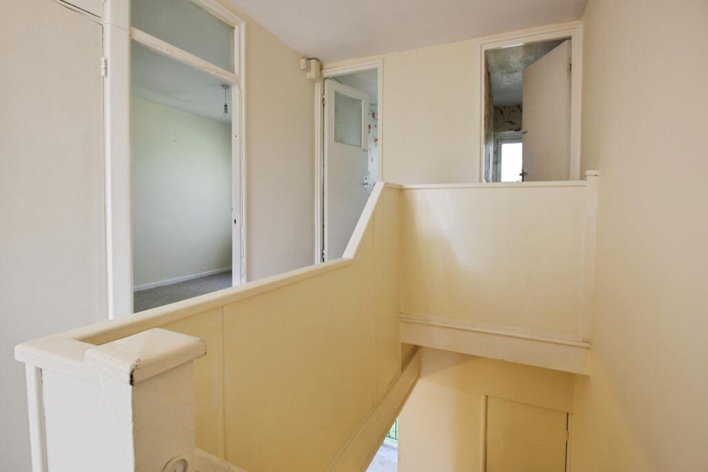 pbox-bedroom-345619.JPG
