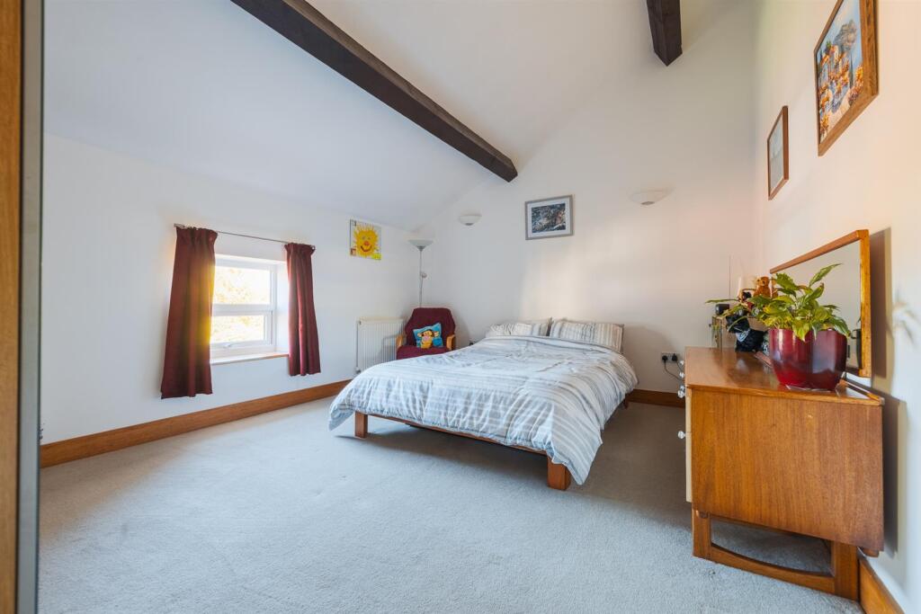 3 New Hall Barn v2-6.jpg