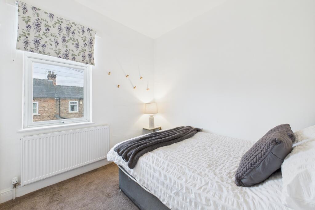 CAM03162G0-PR0296-STILL003