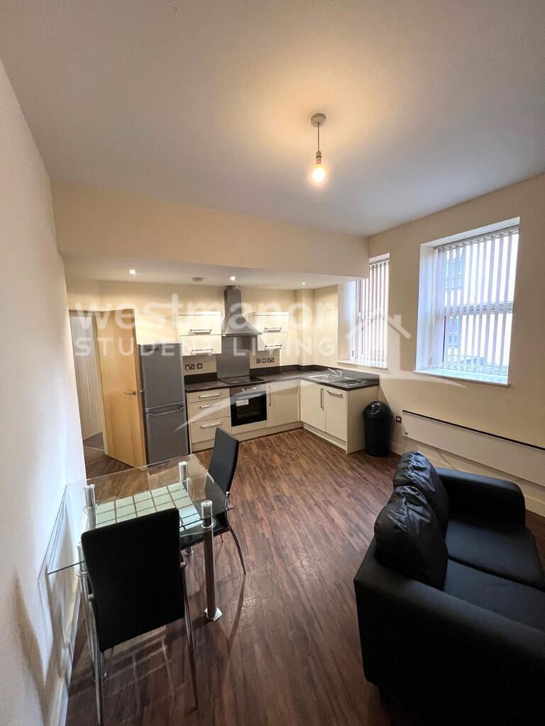 FLAT 6