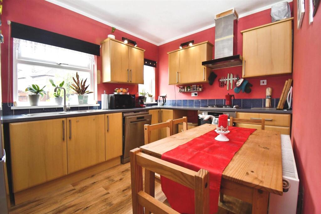 Fitted Kitchen