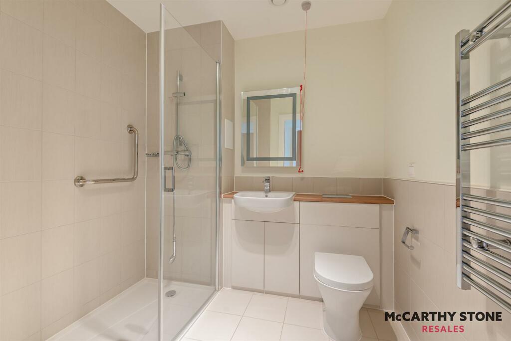 8604272-interior12-800.JPG