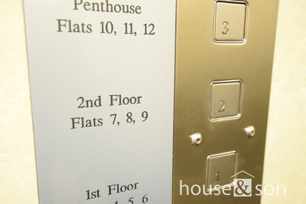 lift panel