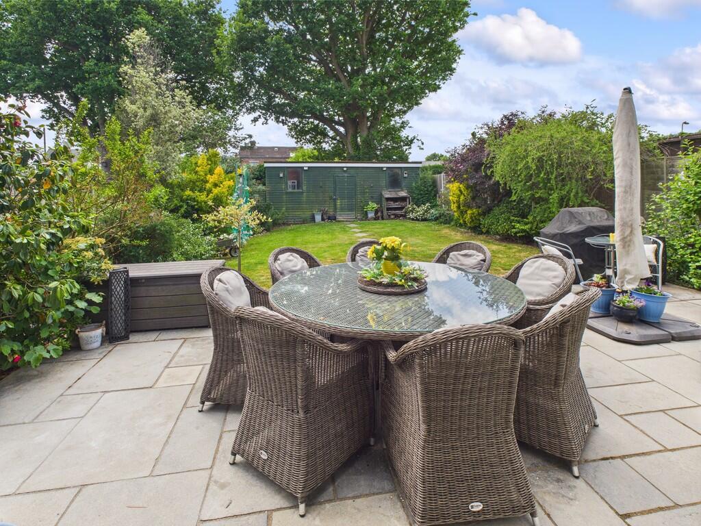 CAM05068G0-PR0028...