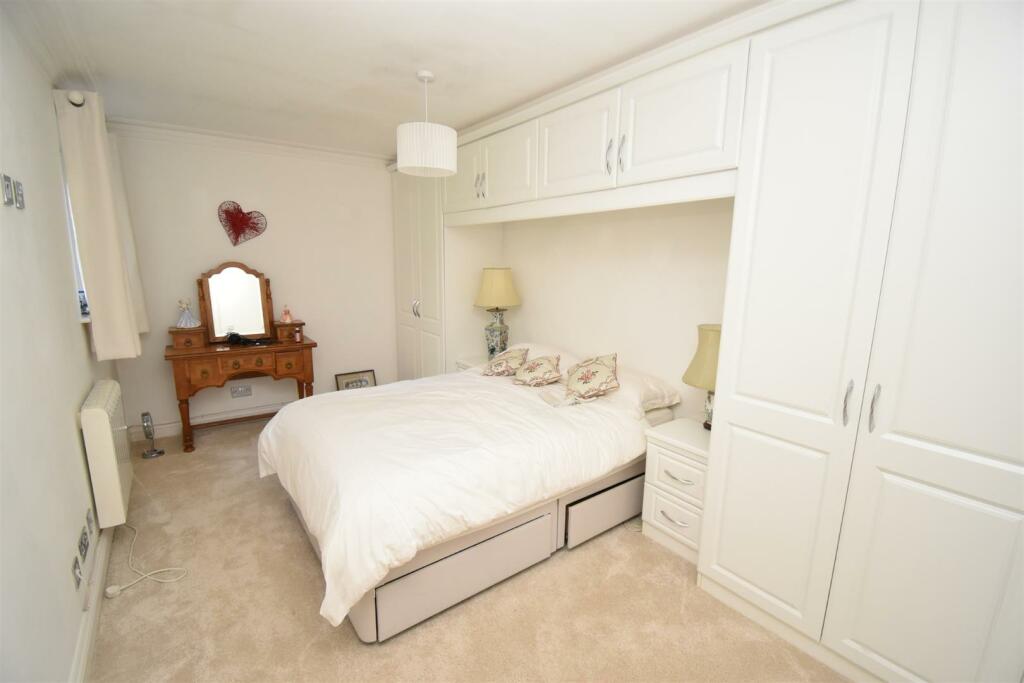 BEDROOM TWO.JPG