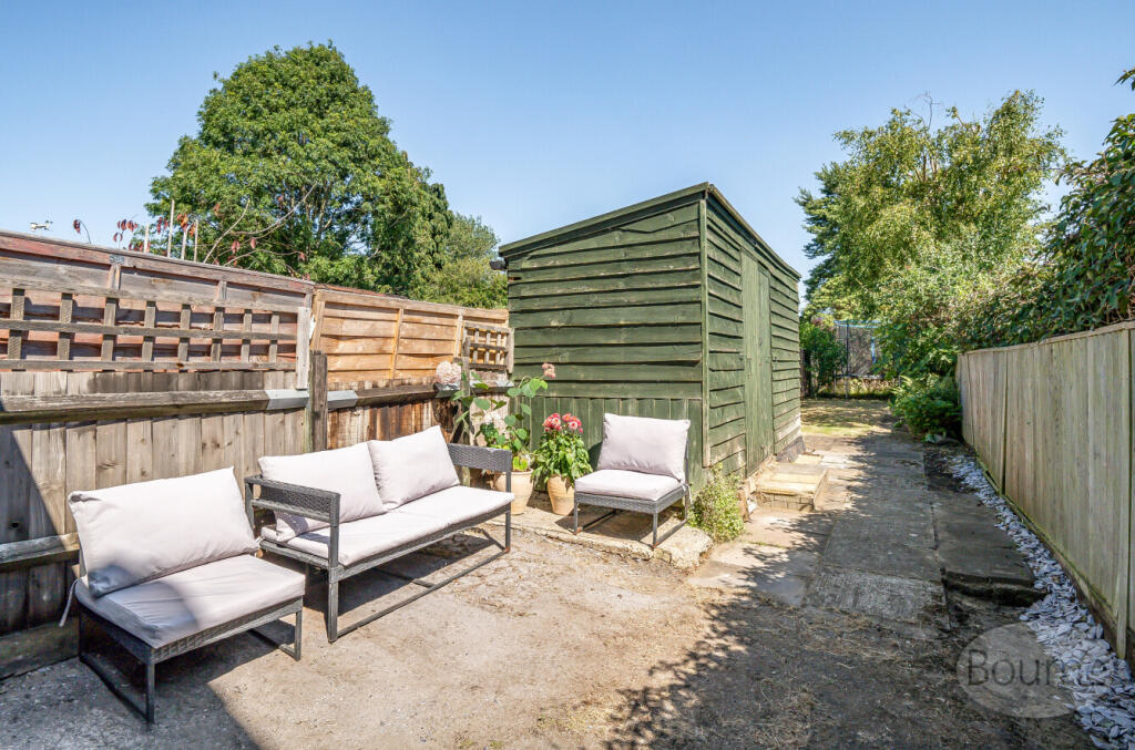 7ba8c598-aeee-49e...