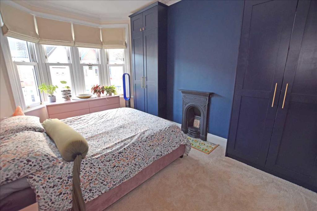 FRONT BEDROOM NO.1
