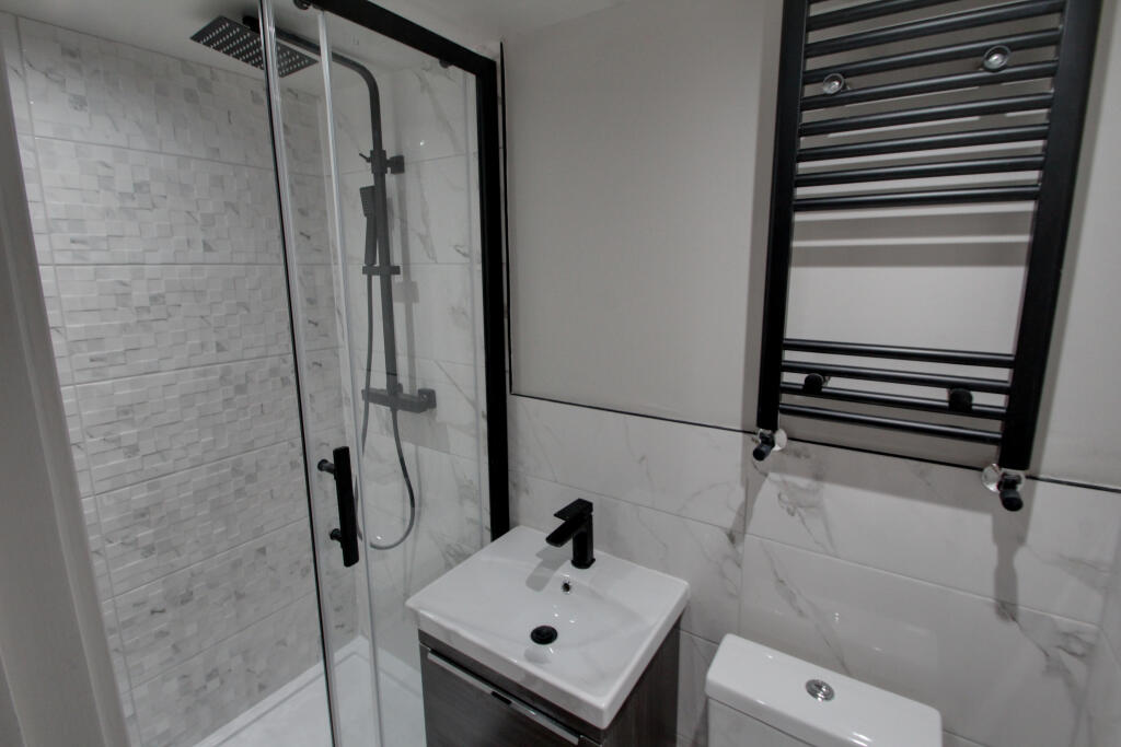 Room 3 Ensuite