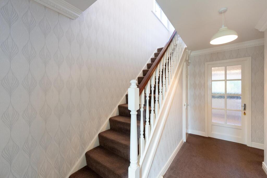 3 Corbiere Close-24.jpg