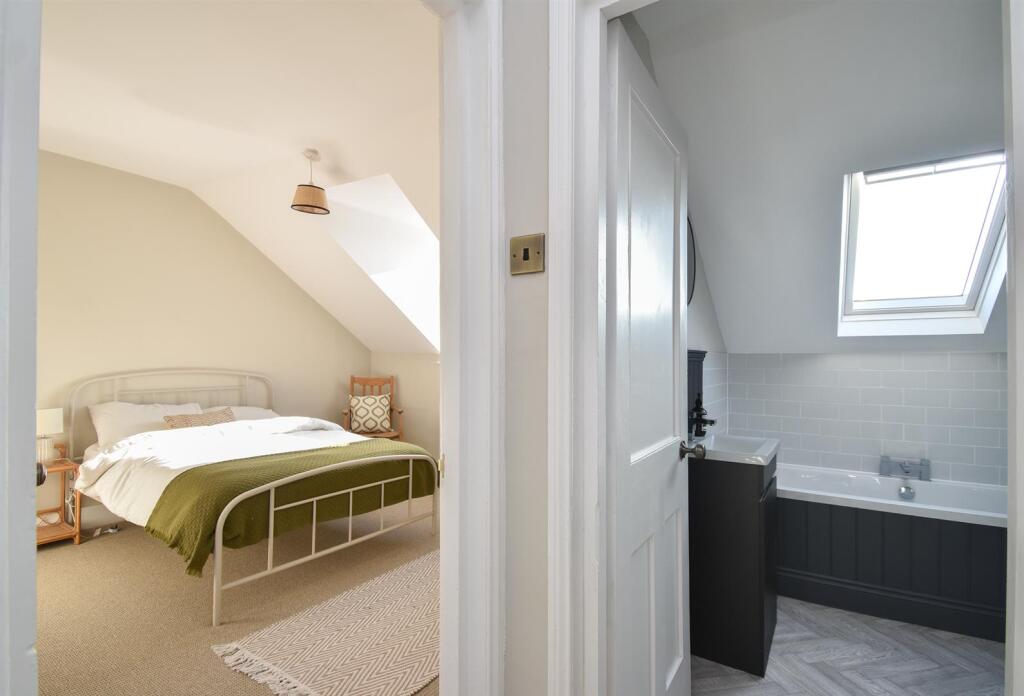 Bedroom &amp; bathroom