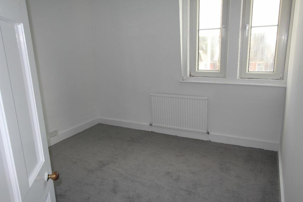 2ND Bedroom.