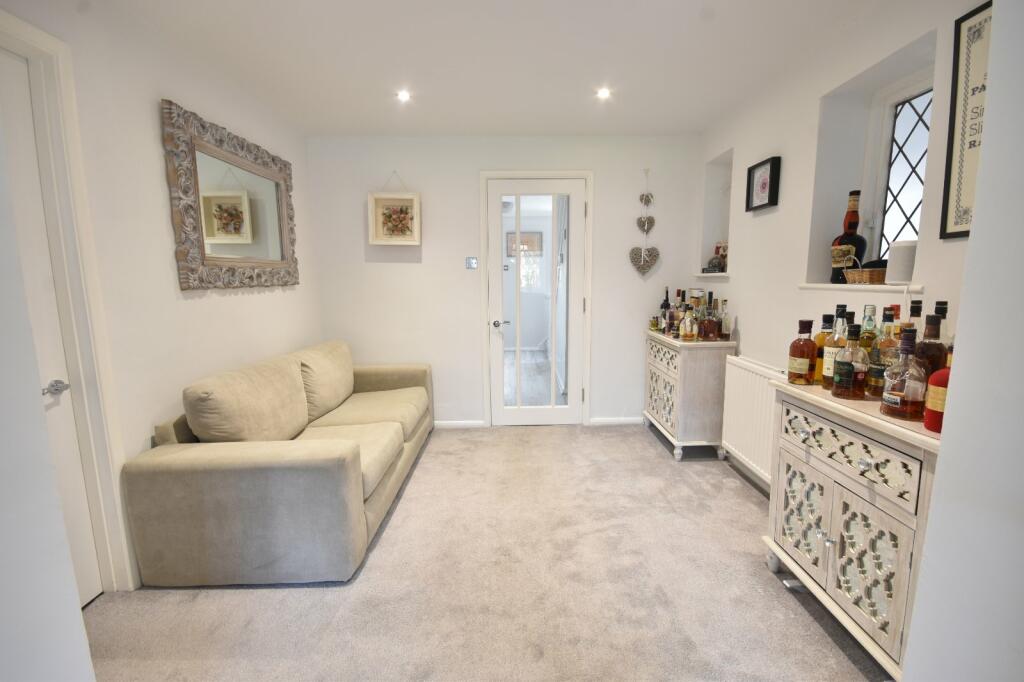 Breakfast Room
