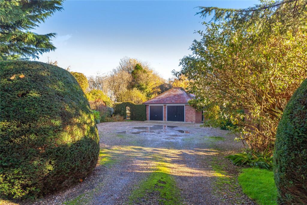 Parking &amp; Garaging