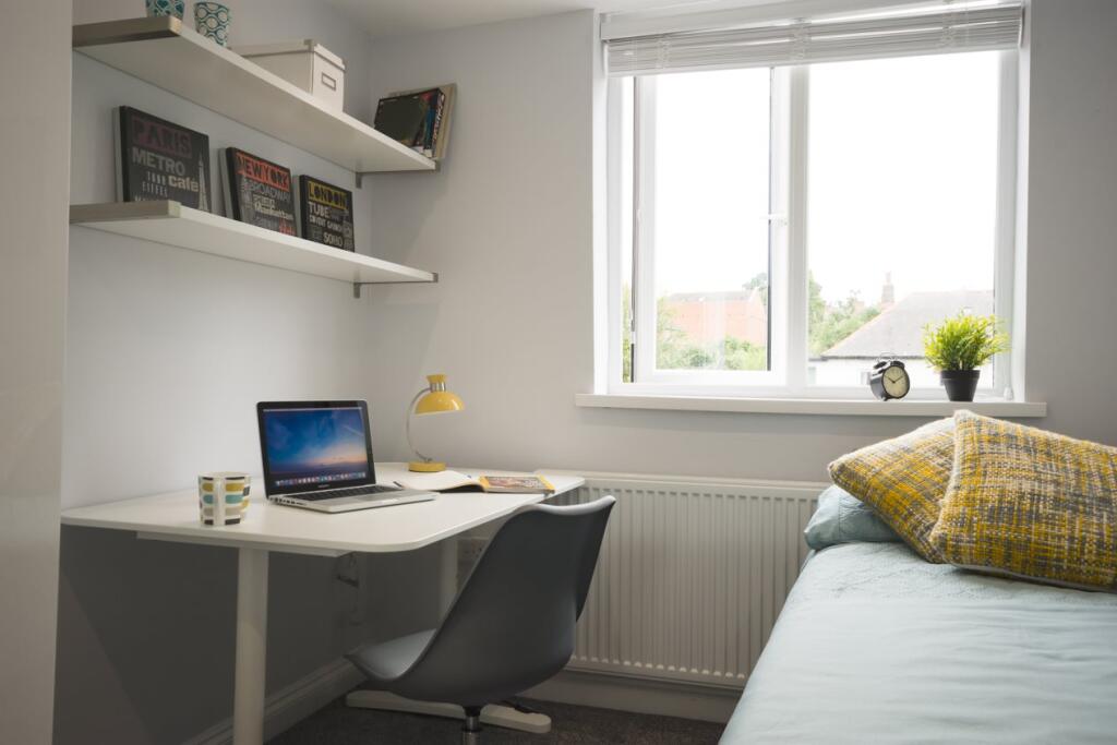 bedroom2