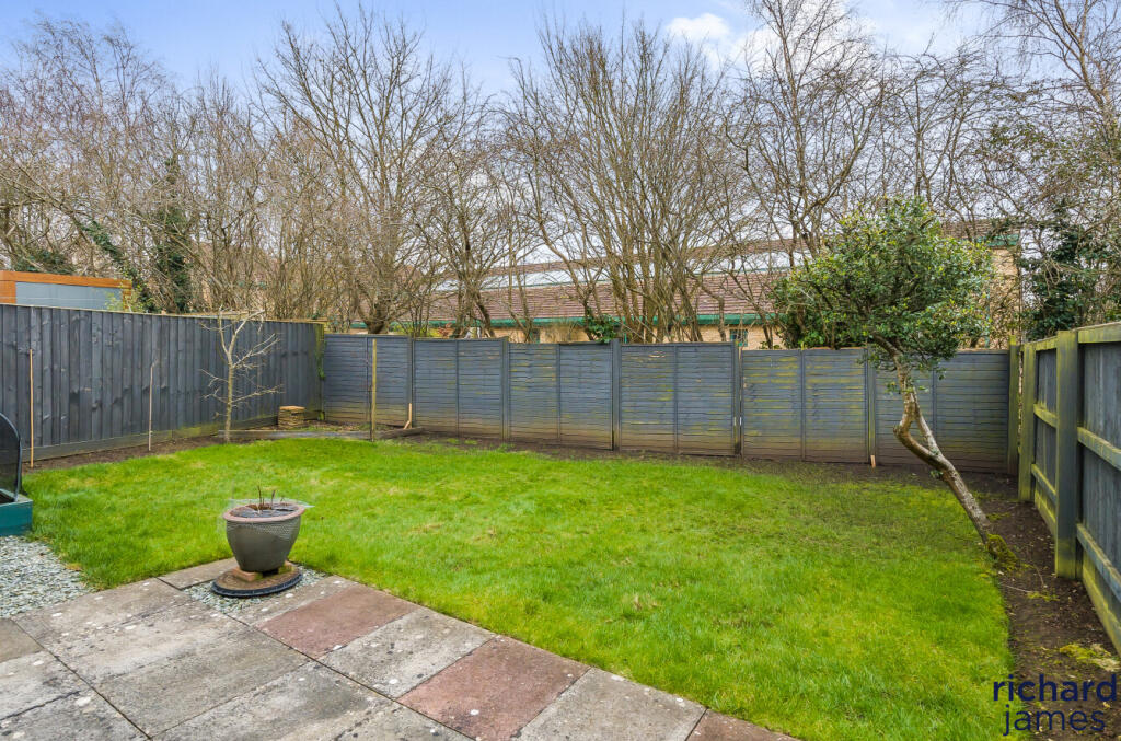 4789a8526e6542d0b1a3b8bf5f6935fc