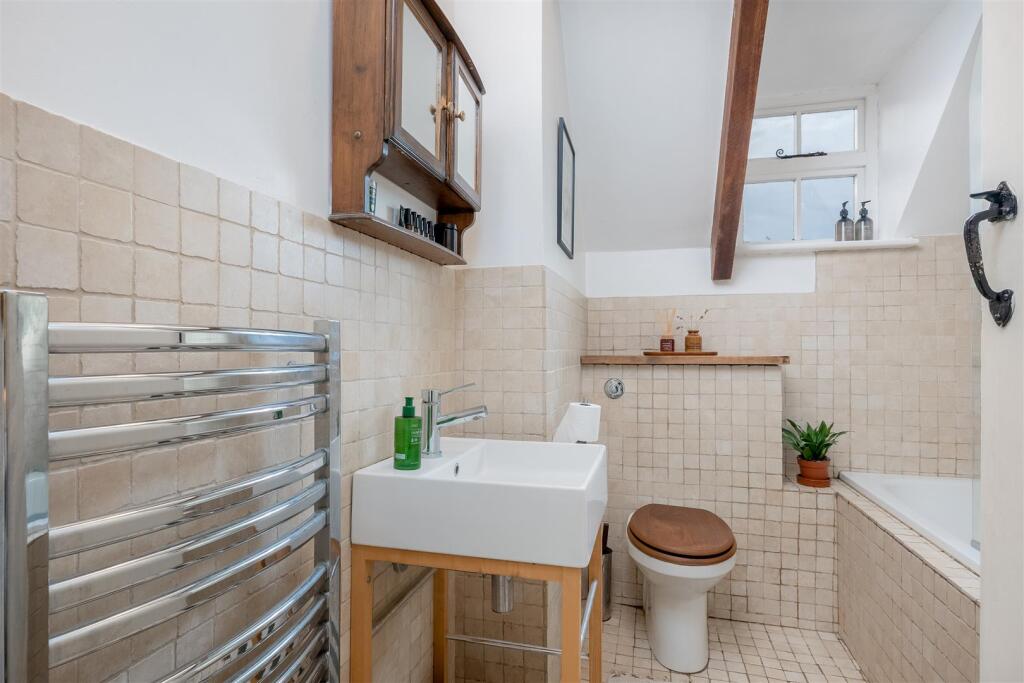 Milton Cottage 1996-16.jpg