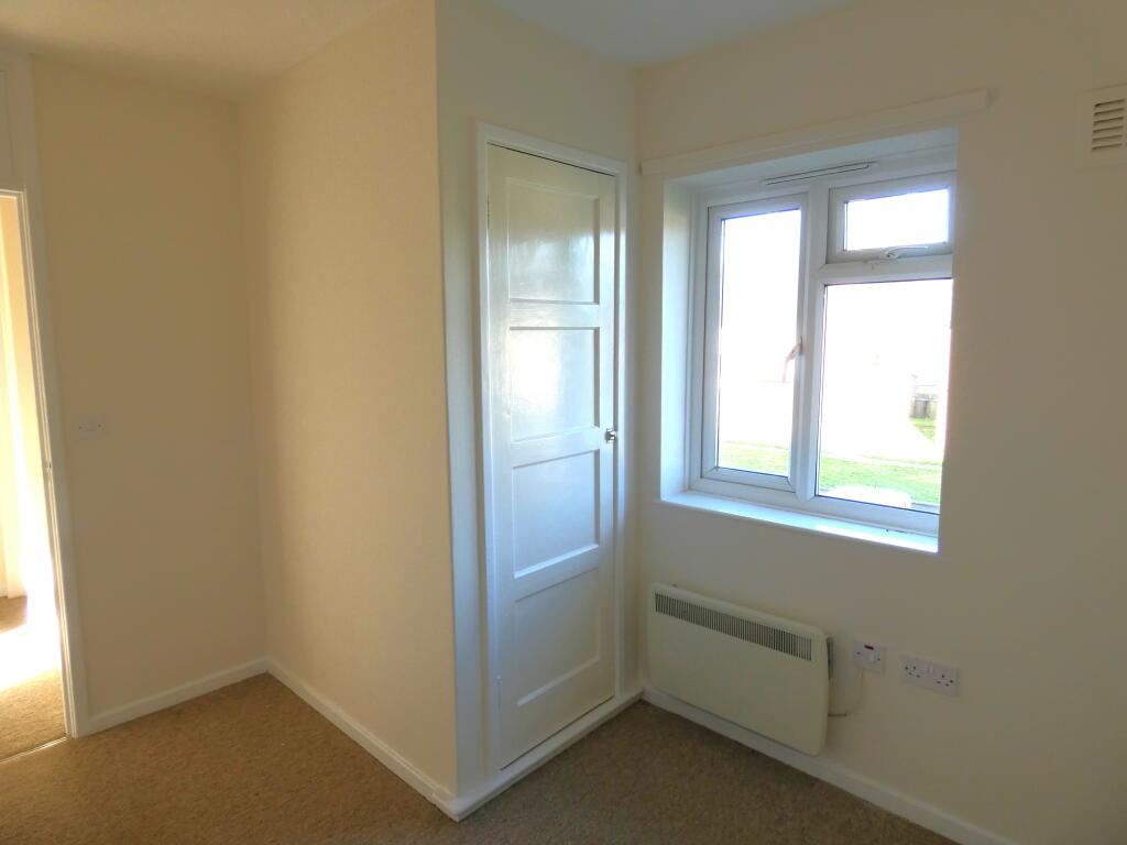 Pic 8 Bedroom Three.JPG