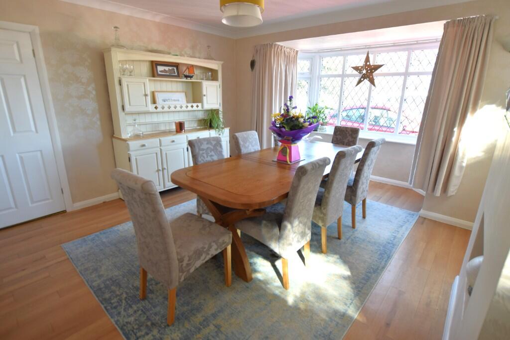 Dining Room (1)
