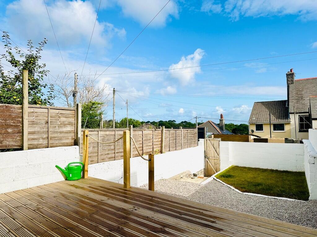 Sun Deck / Garden