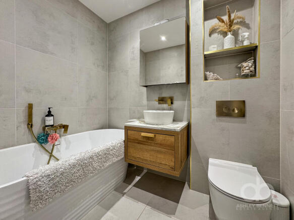 127762agx36390519img320000max656x437