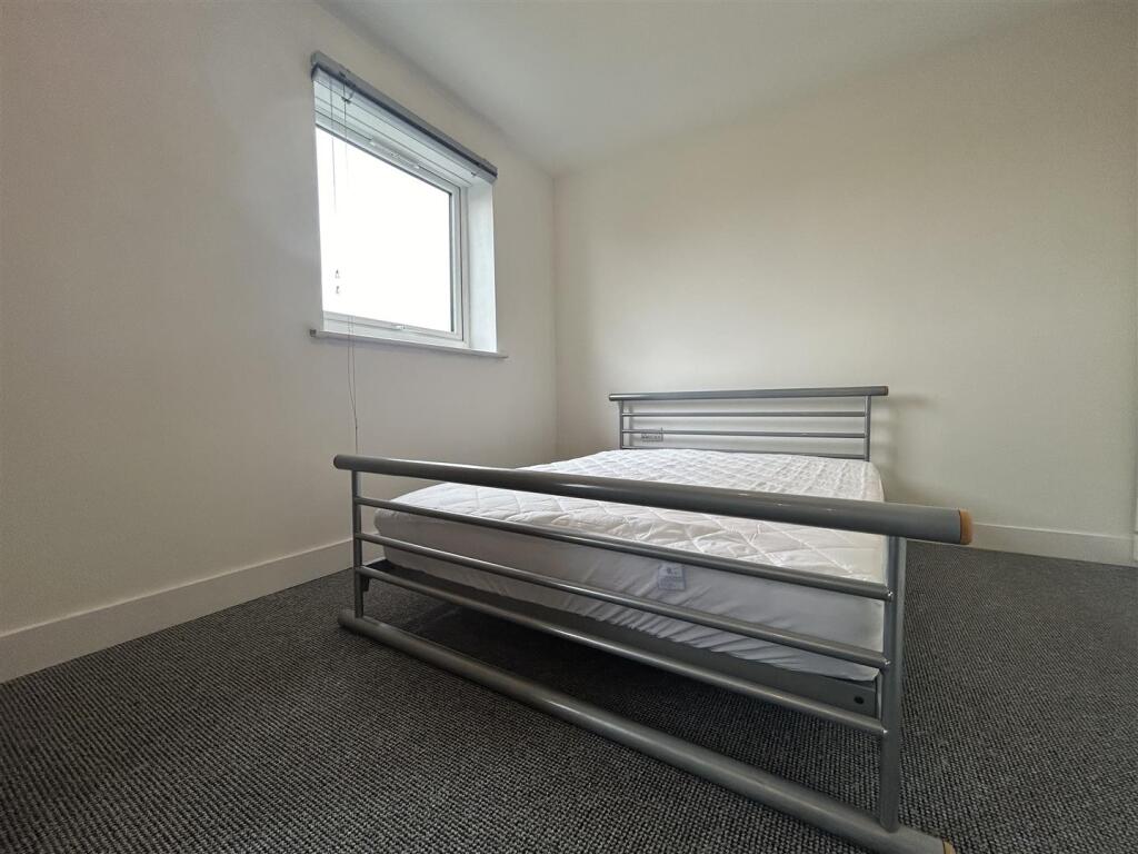 Bedroom (3).jpeg