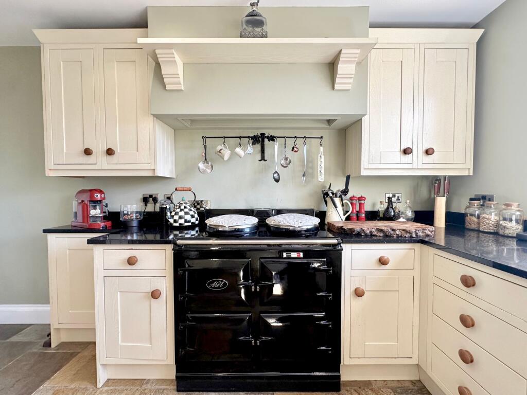 Open-Plan Kitchen/Breakfast Room