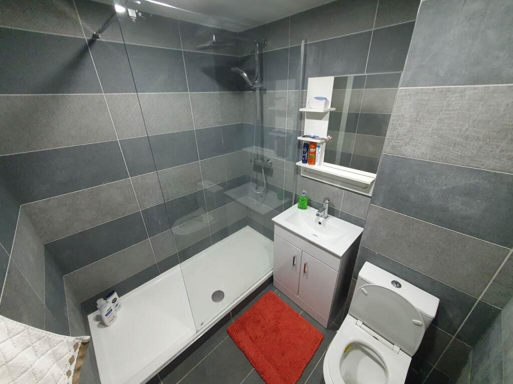 Bathroom (1)