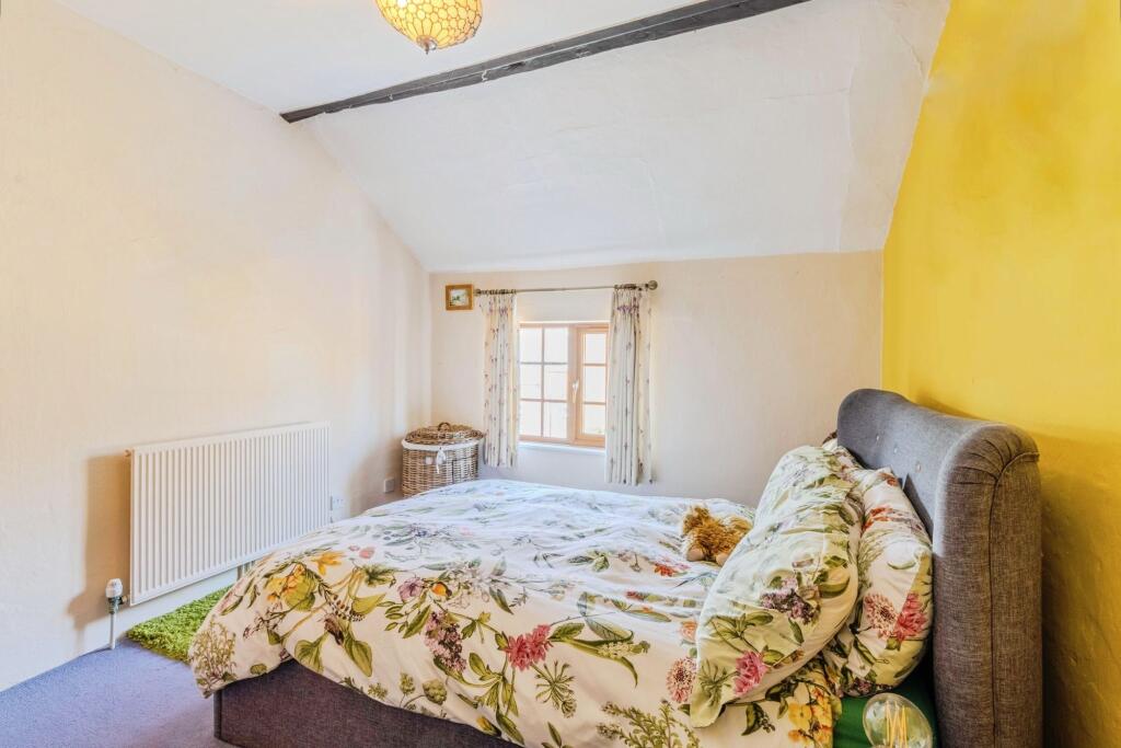 bedroom2
