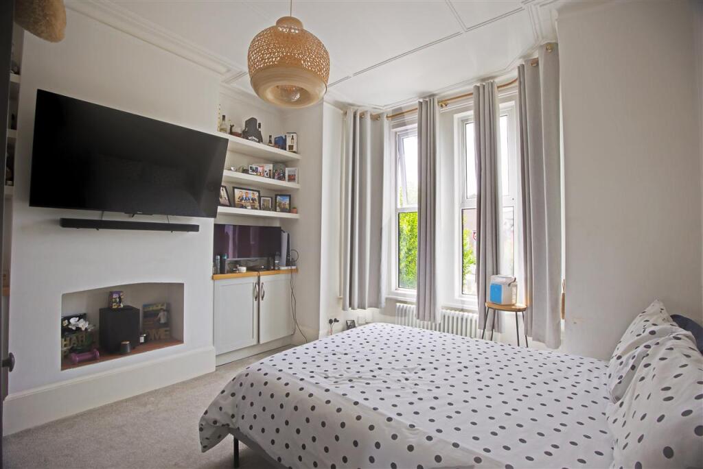 Lounge (Ground Floor