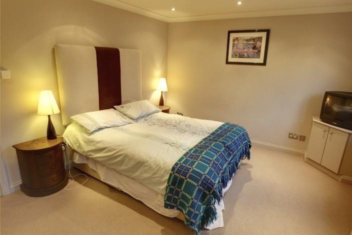 Large Bedroom