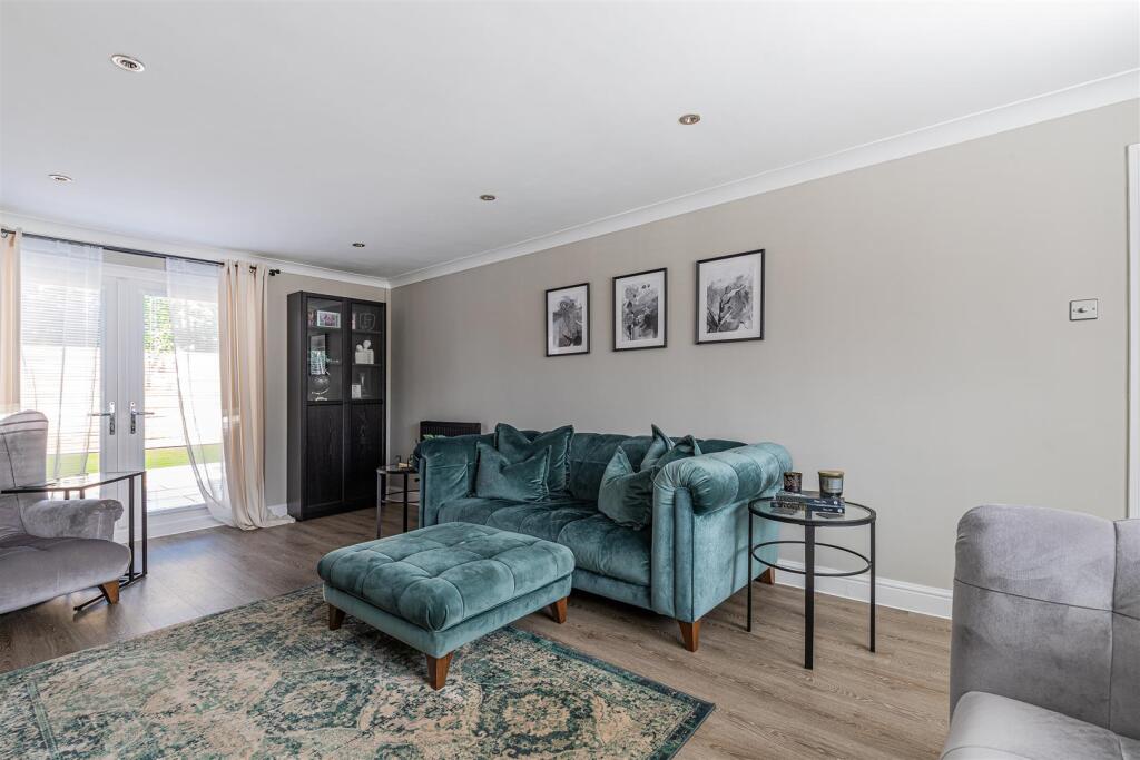 Deepdene Close 11-2.jpg