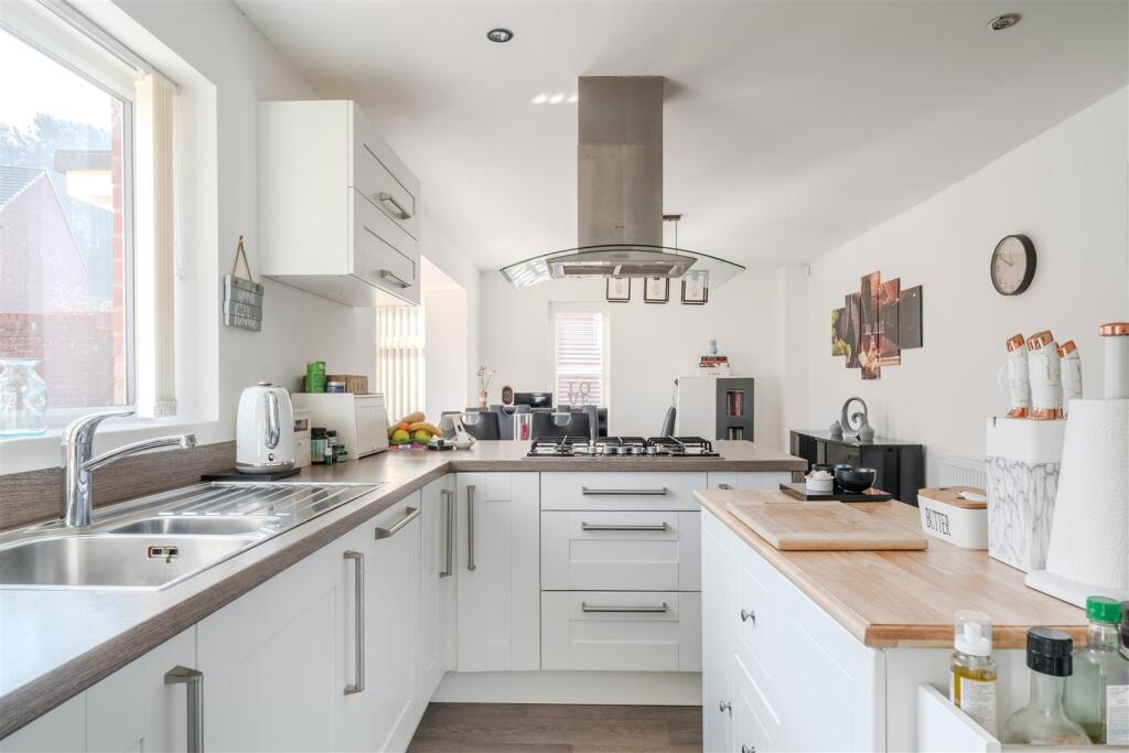 kitchen-5.jpg