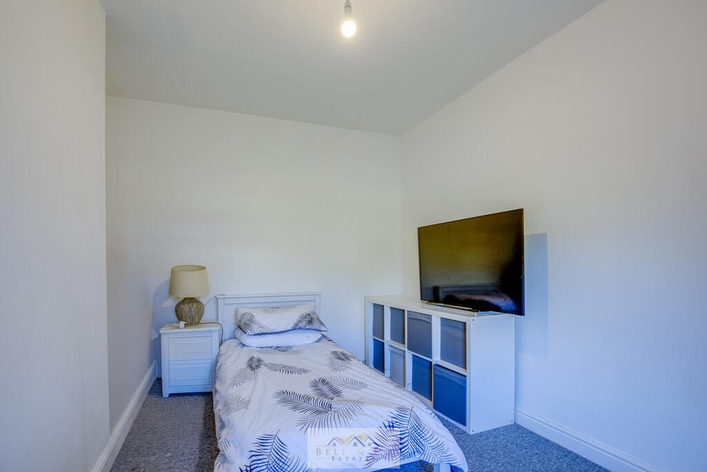 Bedroom 2.3