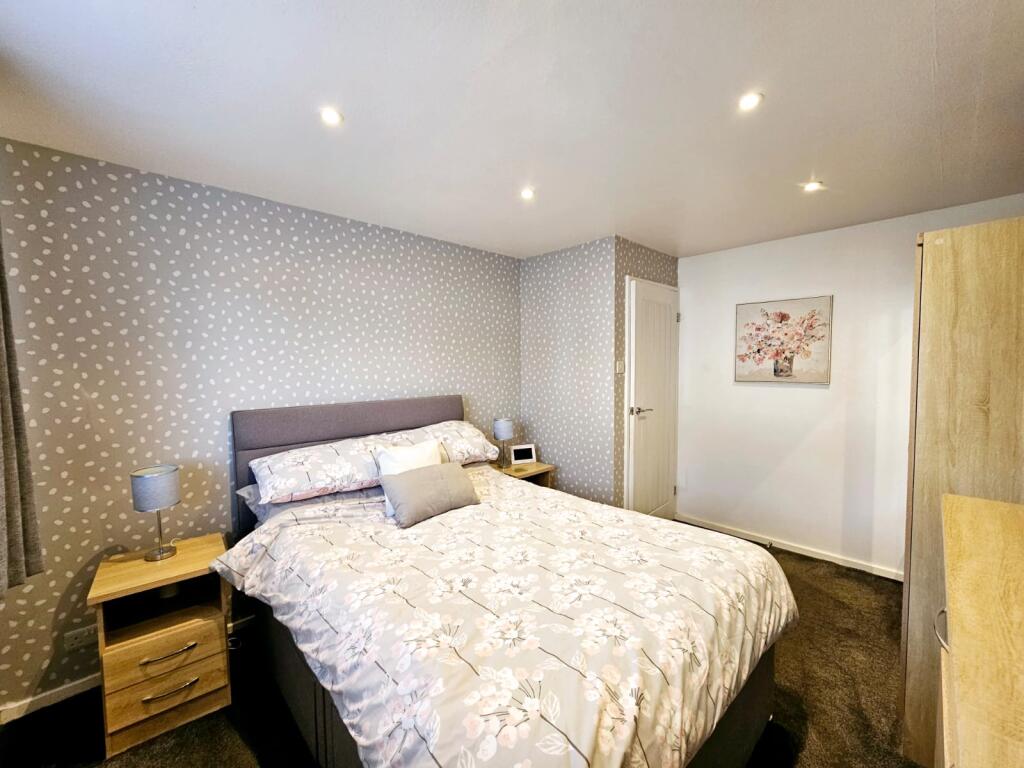 8f7c17bb-3df5-42c3-9c98-0c6b08cd1e78